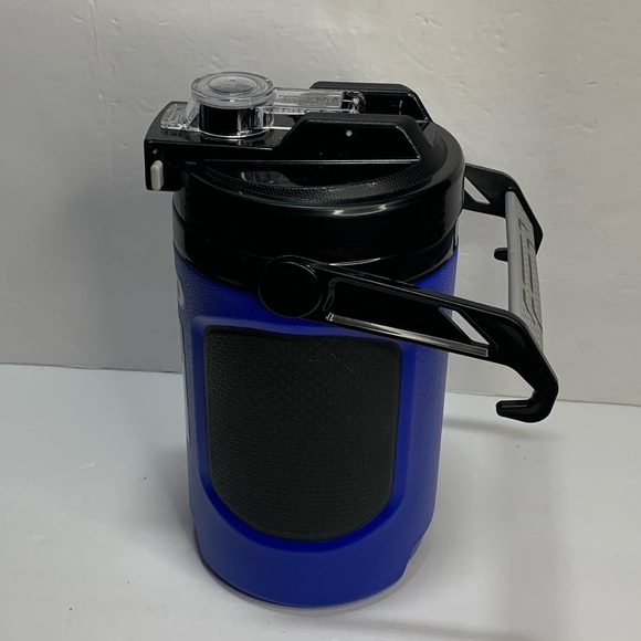 Igloo Latitude Ultra Pro Water Jug 2 Qt Blue New - Picture 5 of 14